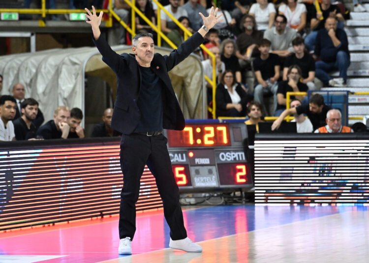 Reggio Emilia sfida Cantù, Priftis senza filtri: «Vincere a tutti i costi»