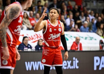 Colbey Ross a tutto gas, Trieste ne segna 108 e supera Verona, le pagelle