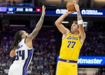 Luka Doncic si rivede in campo: lo sloveno esalta i Lakers nella prima di pre-season