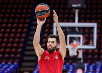 Olimpia, Alec Peters si è allenato e punta al rientro contro l’Olympiacos