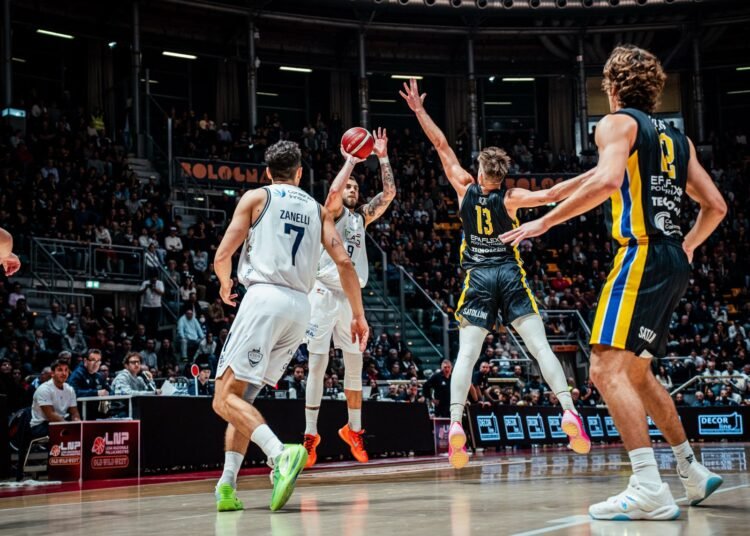 La Fortitudo crolla in difesa e non regge l’urto, Vigevano espugna il PalaDozza: le pagelle